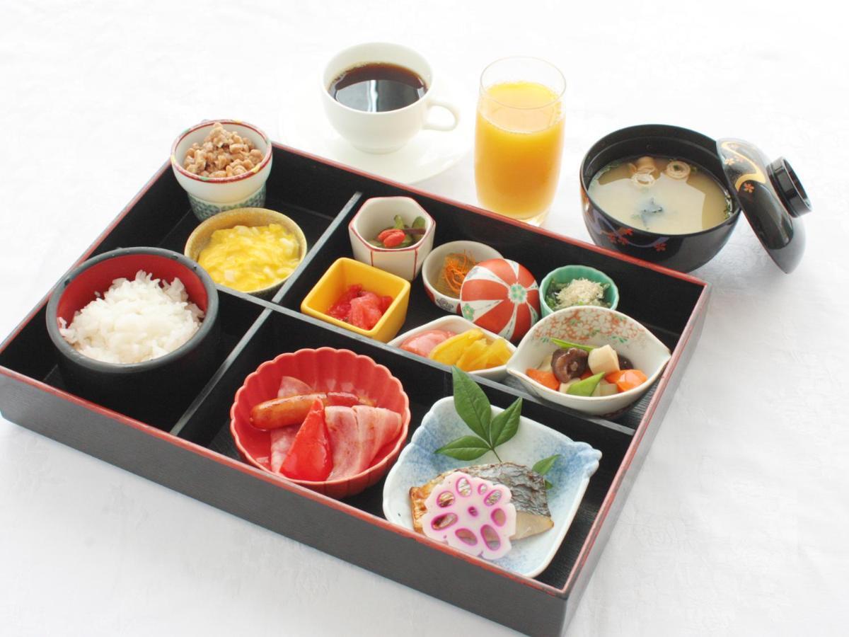 Fukuoka Recent Hotel Bagian luar foto