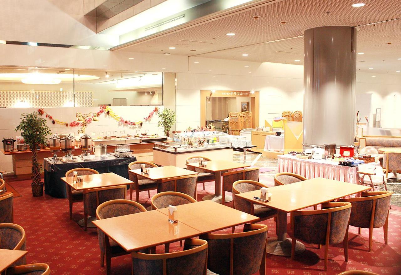 Fukuoka Recent Hotel Bagian luar foto