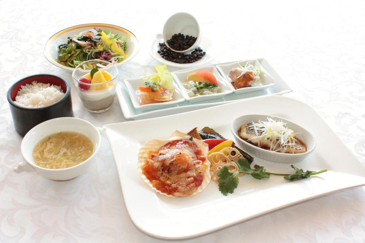 Fukuoka Recent Hotel Bagian luar foto