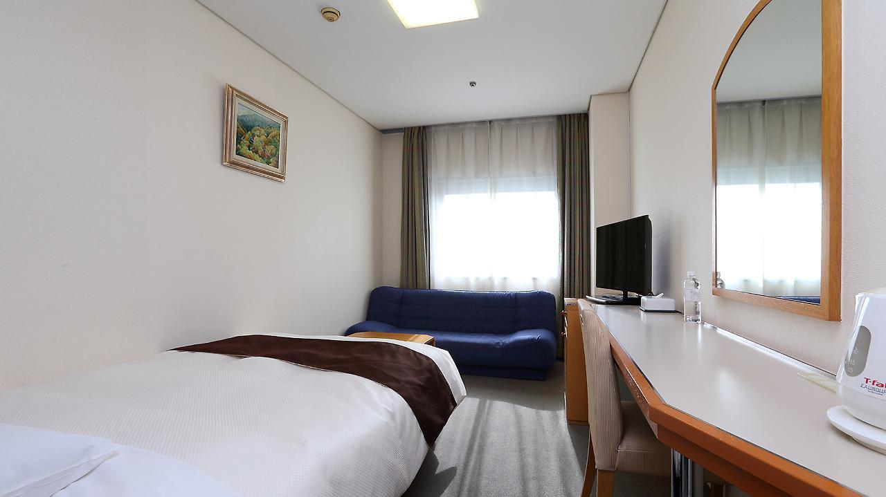 Fukuoka Recent Hotel Bagian luar foto
