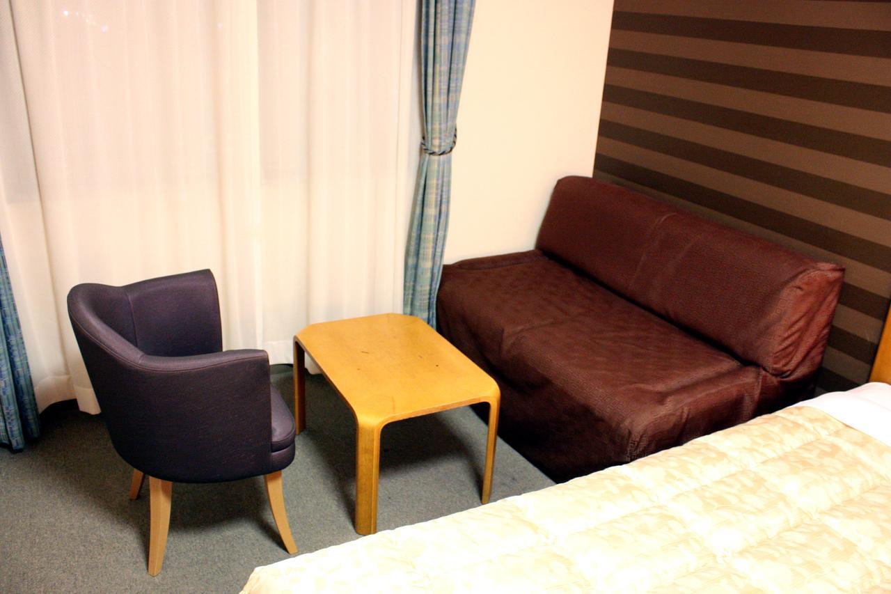 Fukuoka Recent Hotel Bagian luar foto