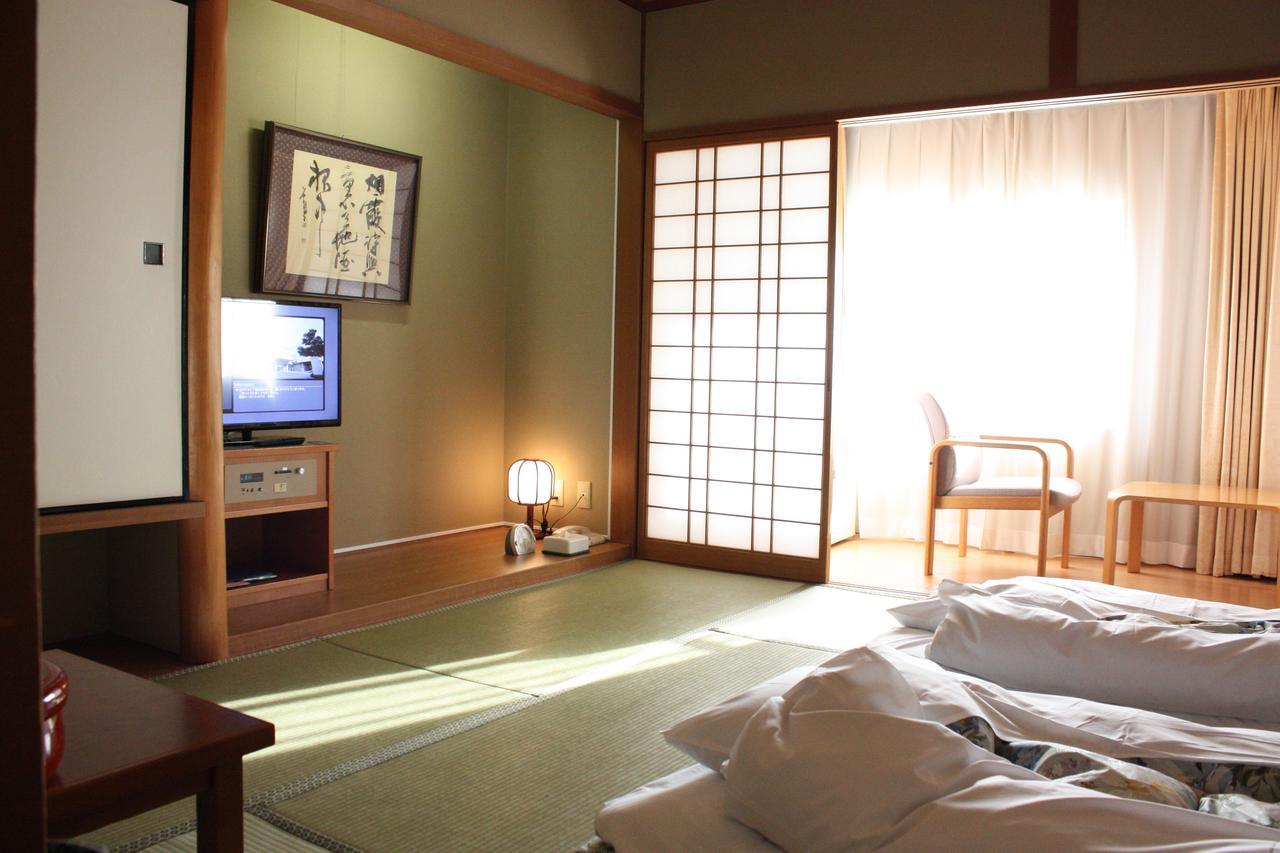 Fukuoka Recent Hotel Bagian luar foto