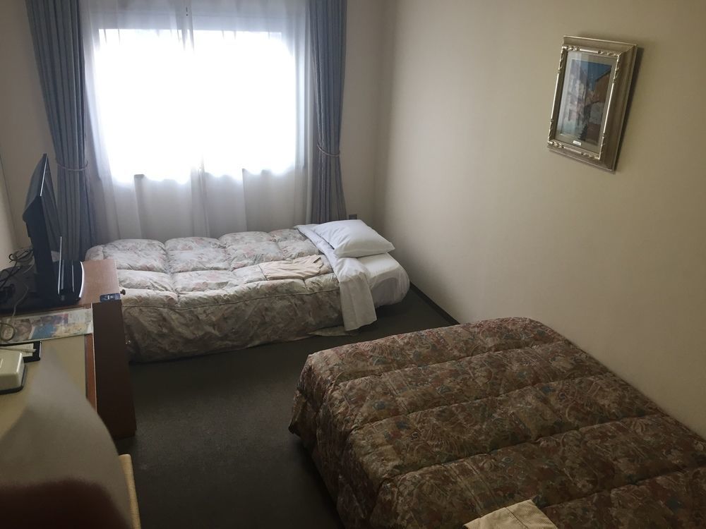 Fukuoka Recent Hotel Bagian luar foto